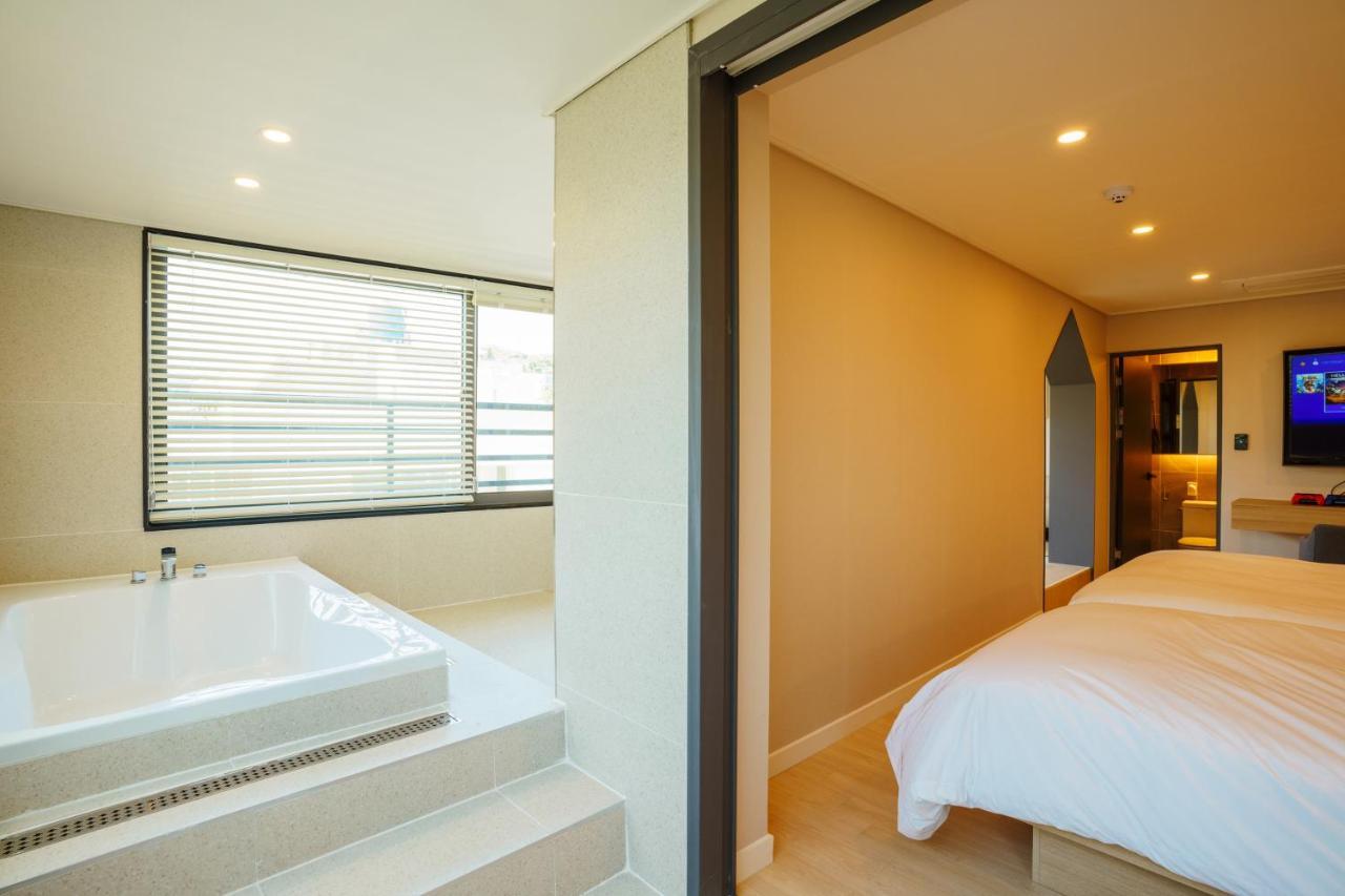Hotel Pico 统营市 外观 照片