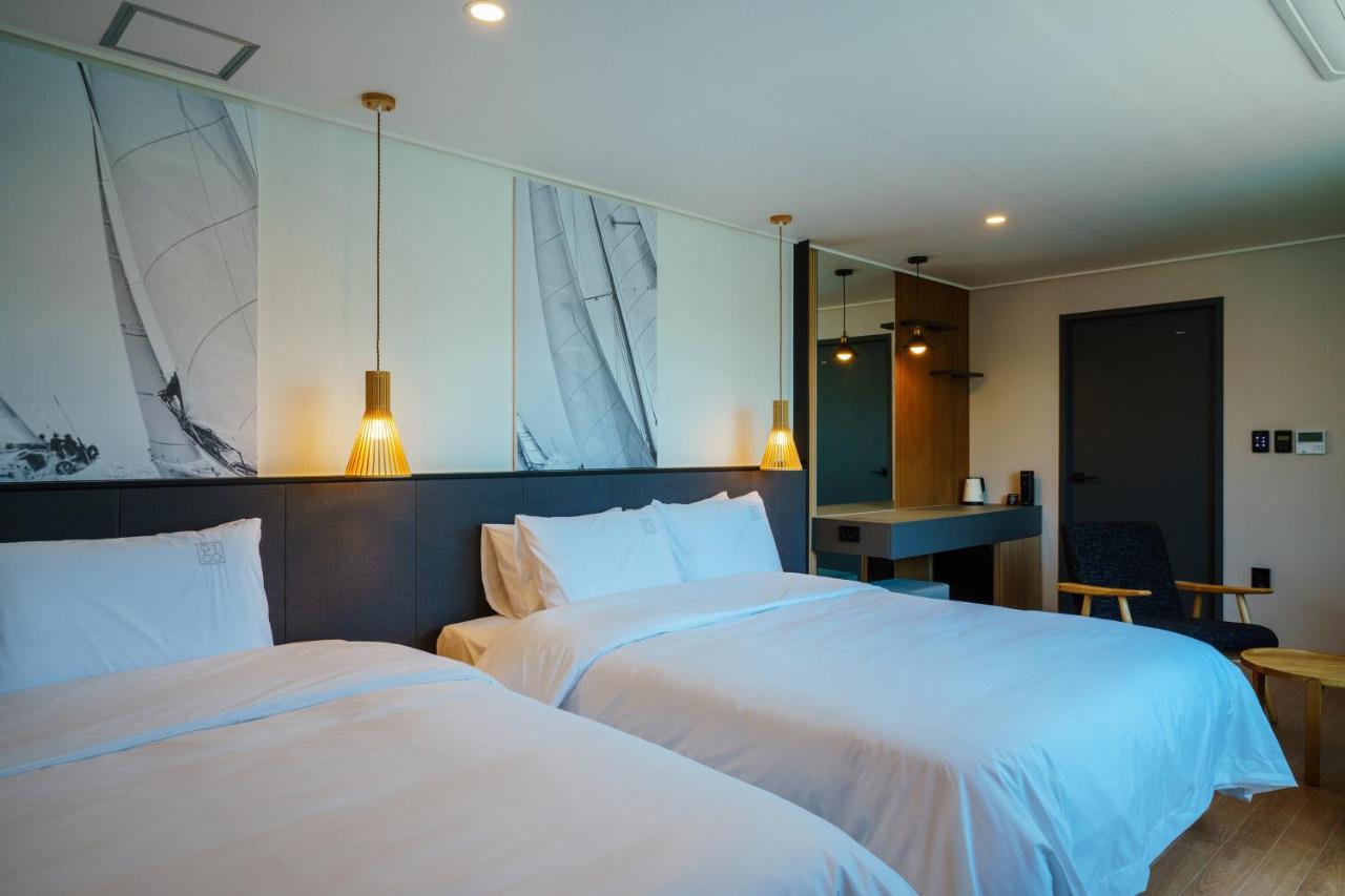 Hotel Pico 统营市 外观 照片